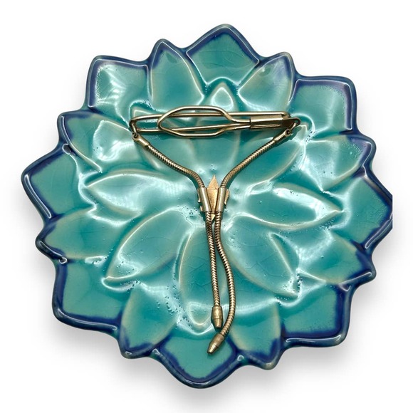 Vintage Gold Tie Clip Fleur de Lis Snake Chain Slide Red Stone - Picture 3 of 3